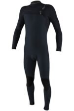 The O'Neill Hyperfreak Wind 4/3+ Chest Zip is specially developed for kiters.